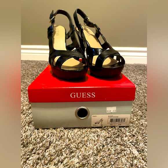 GUESS heels - Picture 1 of 4